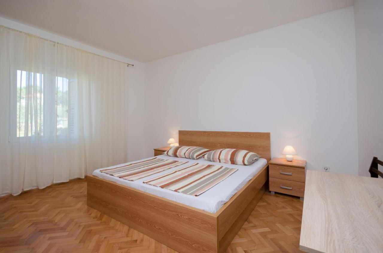 Apartment Ruza Lopar Ngoại thất bức ảnh