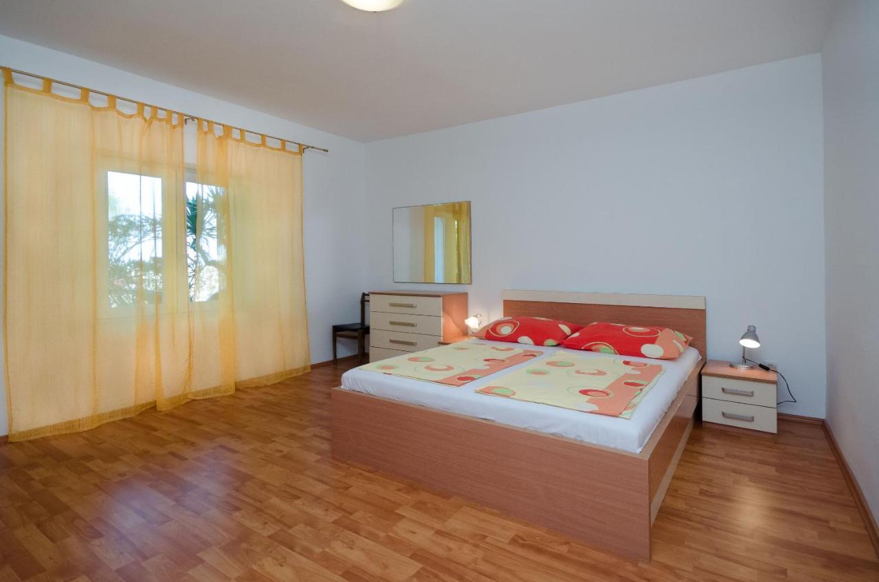 Apartment Ruza Lopar Ngoại thất bức ảnh