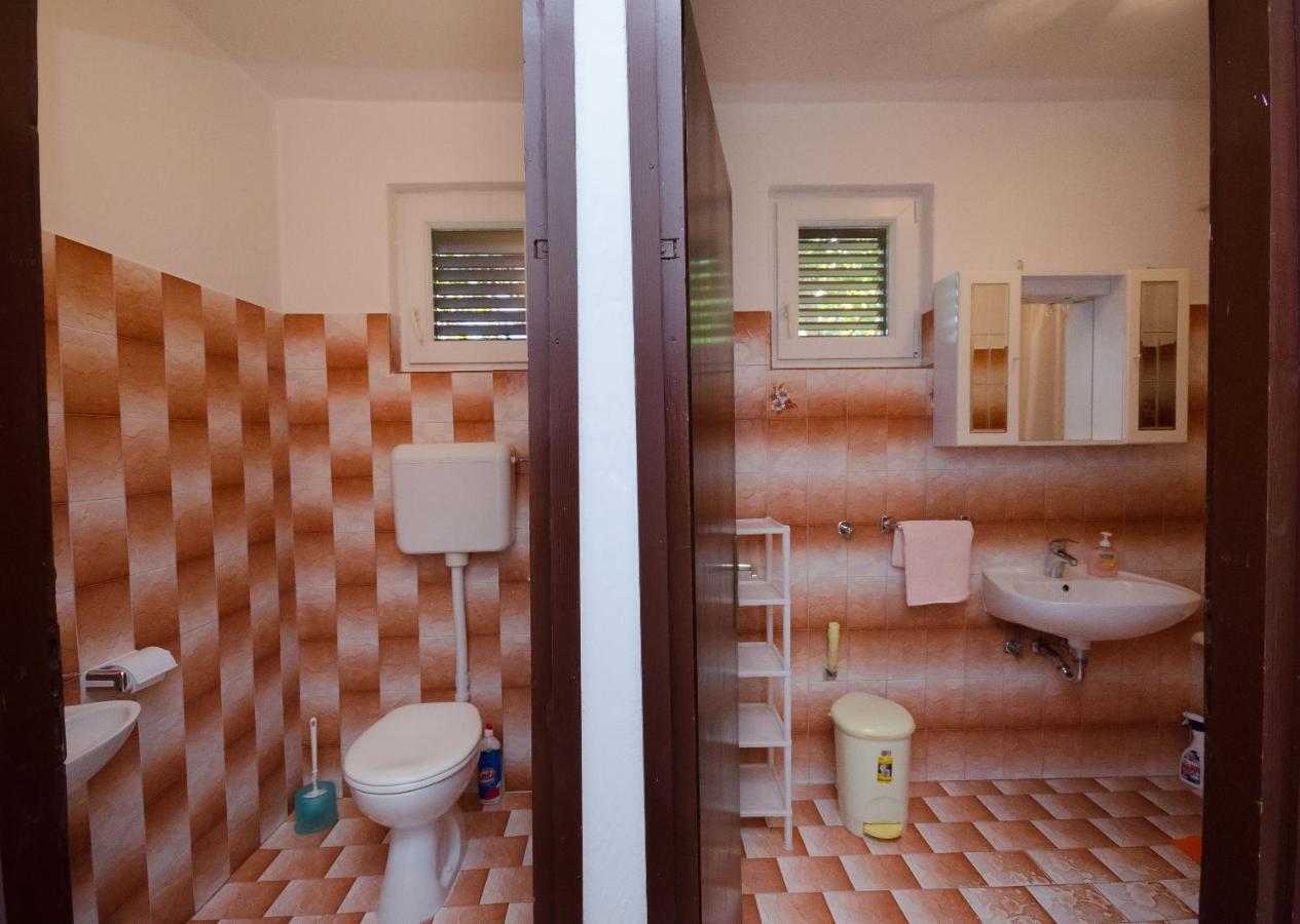 Apartment Ruza Lopar Ngoại thất bức ảnh